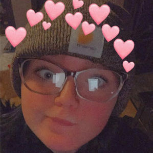 Meet your Posher, Becca